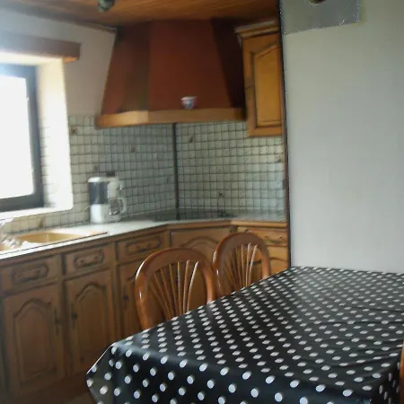 La Croix Des Landes Ou D'hote Avec Piscine A